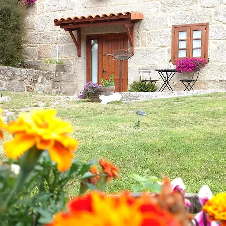 Séjour à la campagne A Cantaruxa Maruxa *